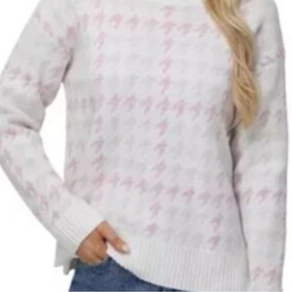 525 Pink and White houndstooth Sweater - Picture 3 of 8